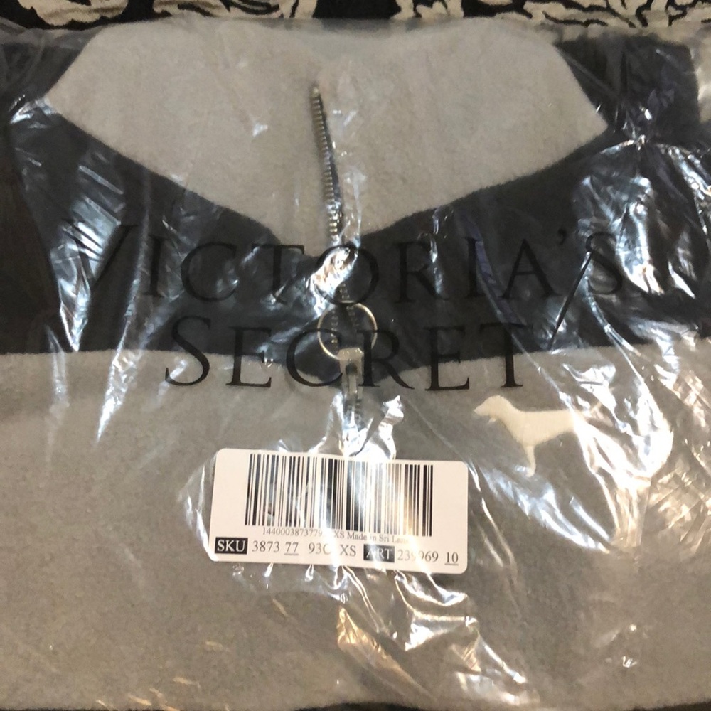 Vs pink zip up pullover